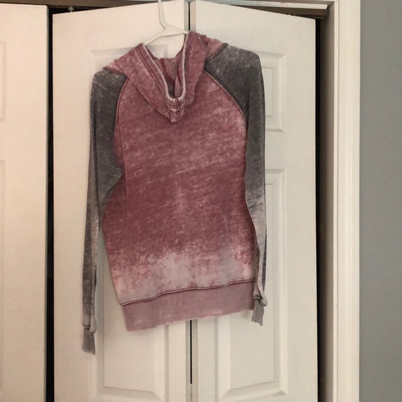 tillys hoodie - Picture 2 of 2